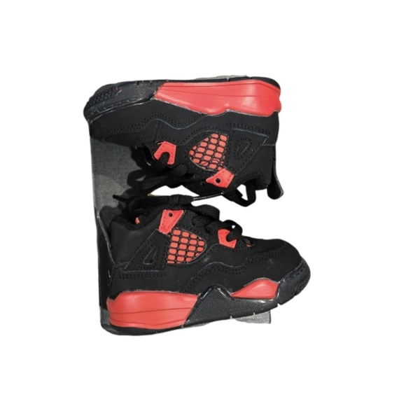 Air Jordan 4 Retro Sneakers